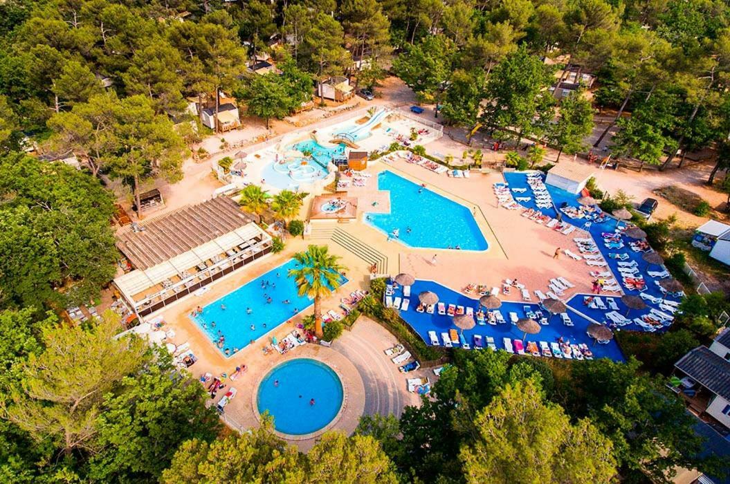 Mobil Home Sainte-Baume Nans Les Pins ภายนอก รูปภาพ